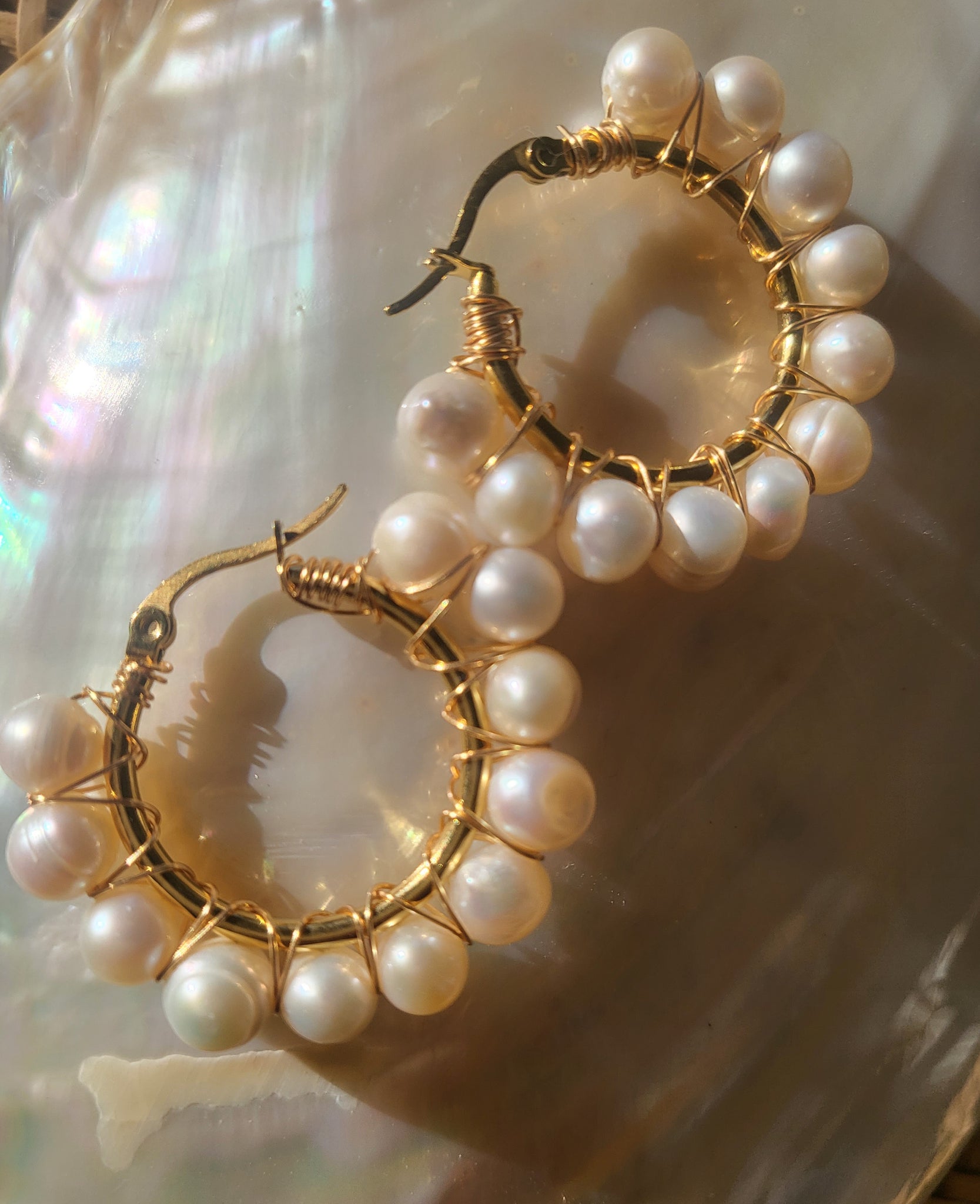 Earrings hoop with pearls
