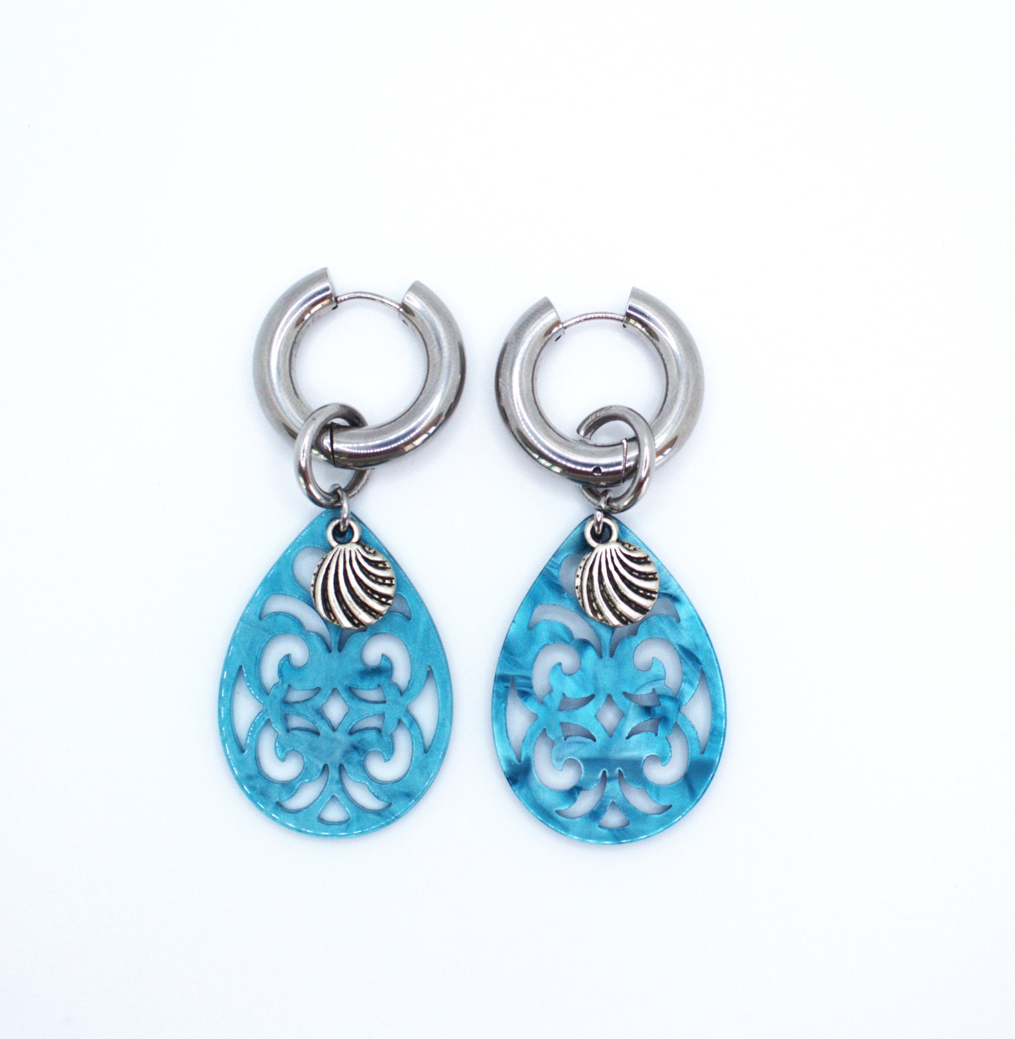 Earrings sunchasers with blue resin