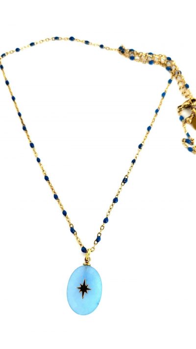 Necklace with aquamarine stone