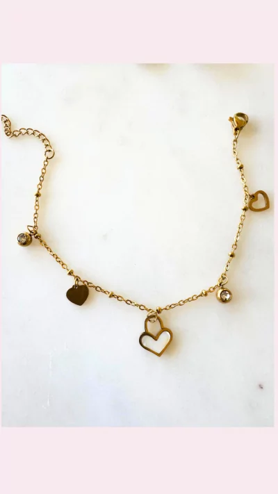 bracelet waterproof. Premium stainless steel Bracelet with charms with 18krt gold layer. Non-tarnish.