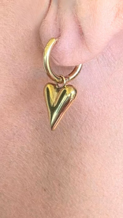 Hoop heart earrings 100% waterproof √ 100 % water and sea proof and hypoallergenic √ Premium stainless steel with 18krt gold layer √ Wear it during sport, swimming and taking a shower!  The size of the hoop is 1cm and together with the heart is 2cm